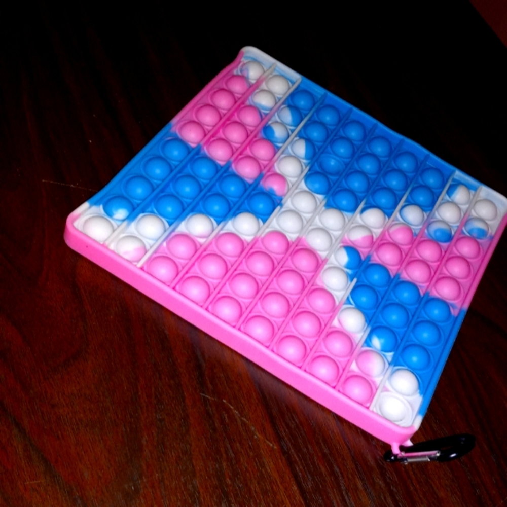 Keychain white,blue,pink medium sized pop it